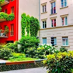 Prenzlauer Berg, Cozy Ground Floor Lägenhet *