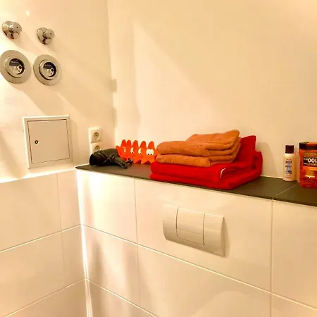 Prenzlauer Berg, Cozy Ground Floor Διαμέρισμα *
