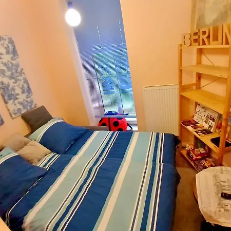 Prenzlauer Berg, Cozy Ground Floor Apartman